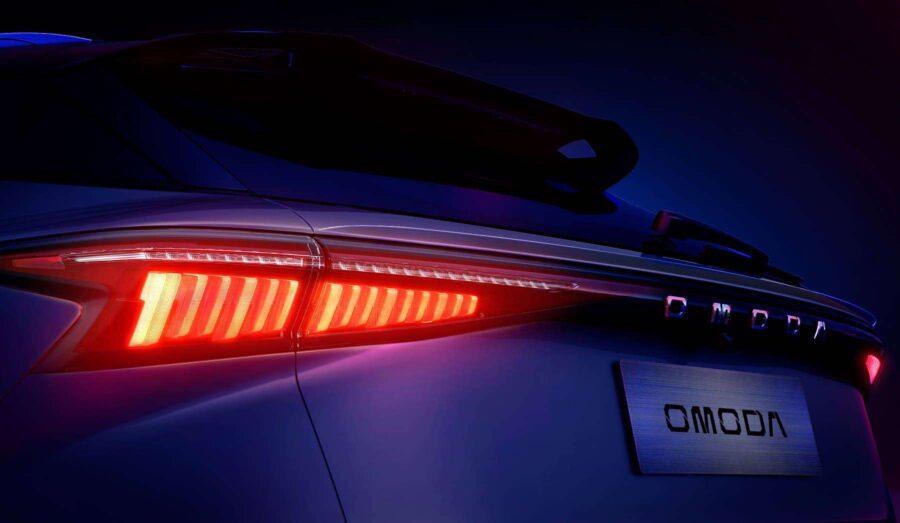 Leasing Coches Omoda 5 1.6 TGDi Premium Blanco + Negro, Negro