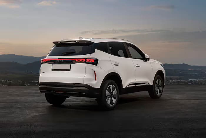 Leasing Coches Ebro S400 1.5 DHE HEV Excellence CVT Blanco Khaki, Gris Phantom