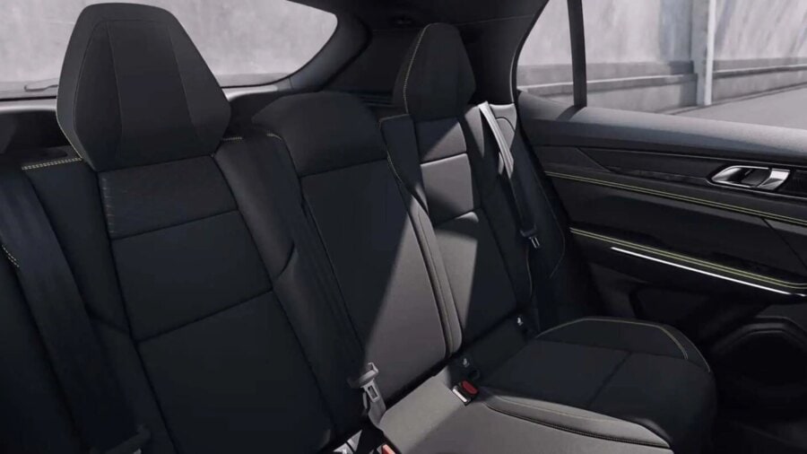 Leasing Coches Lynk & Co 01 1.5 PHEV Core Mineral Green, Crystal White, Sparking Black