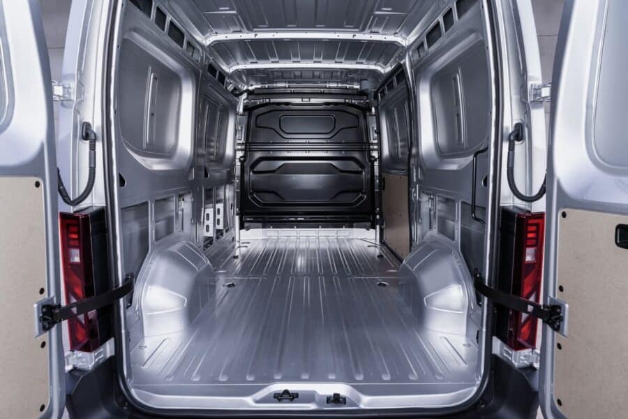 Leasing Coches Nissan Interstar N1 L2 H2 Dci 96Kw 6M/T (3.5t) FWD Acenta Blanco Mineral Sólido