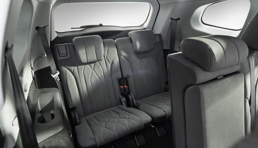 Leasing Coches Ebro S800 1.5 TGDI PHEV Luxury E-CVT Blanco Khaki, Gris Bambu