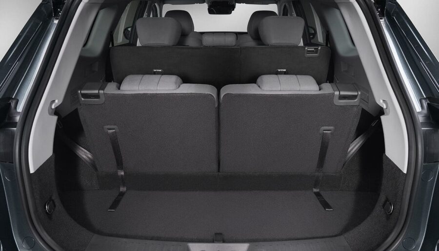 Leasing Coches Ebro S800 1.5 TGDI PHEV Luxury E-CVT Blanco Khaki, Gris Bambu