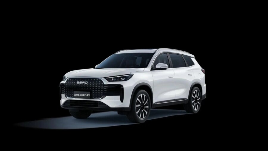 Leasing Coches Ebro S800 1.5 TGDI PHEV Luxury E-CVT Blanco Khaki, Gris Bambu