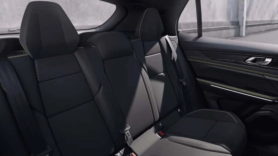 Leasing Coches Lynk & Co 01 1.5 PHEV Core Mineral Green, Crystal White, Sparking Black