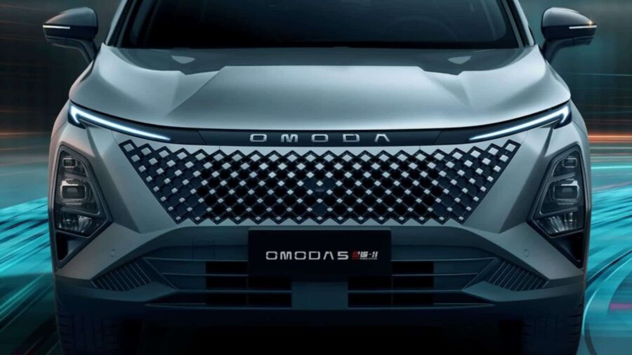 Leasing Coches Omoda 5 1.5 TGDI 165kW HEV Business Blanco techo negro, Plata techo negro, Negro